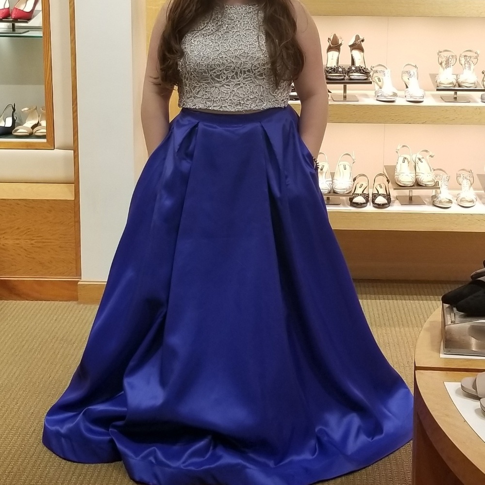 Prom dress